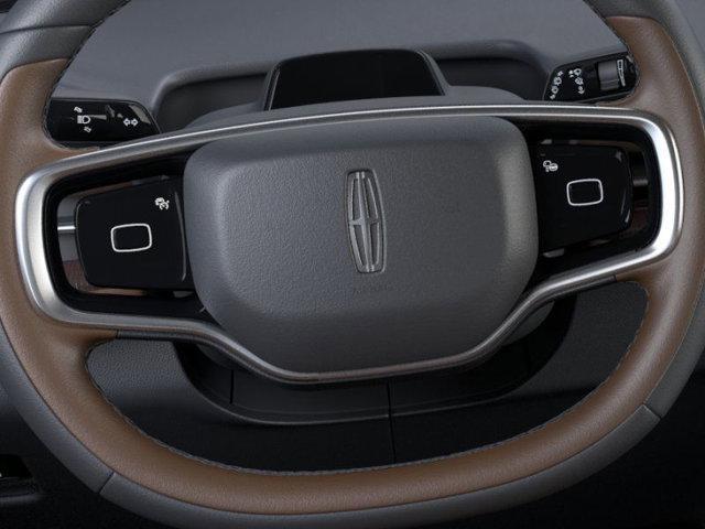 new 2025 Lincoln Navigator car, priced at $109,540