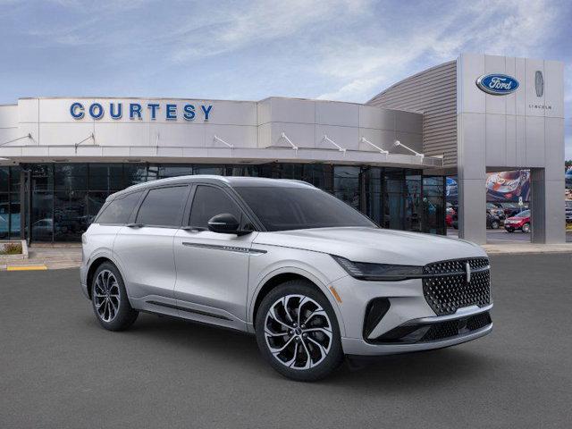 new 2025 Lincoln Nautilus car, priced at $61,412