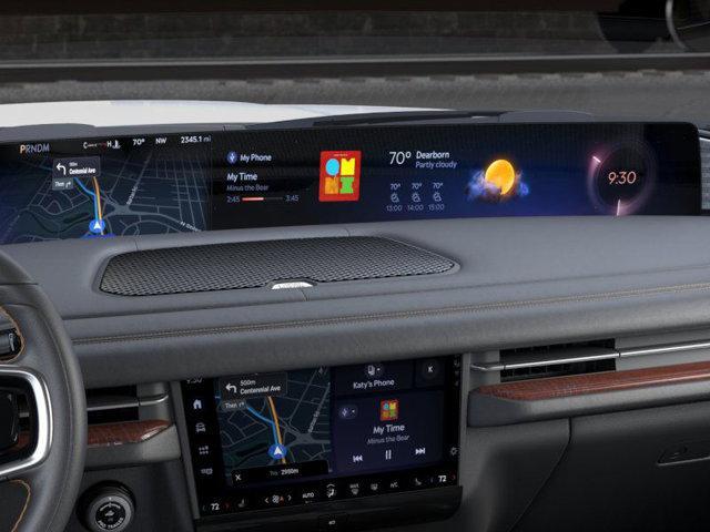 new 2025 Lincoln Navigator car, priced at $128,265