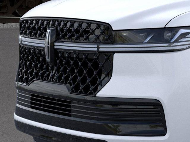 new 2025 Lincoln Navigator car, priced at $128,265