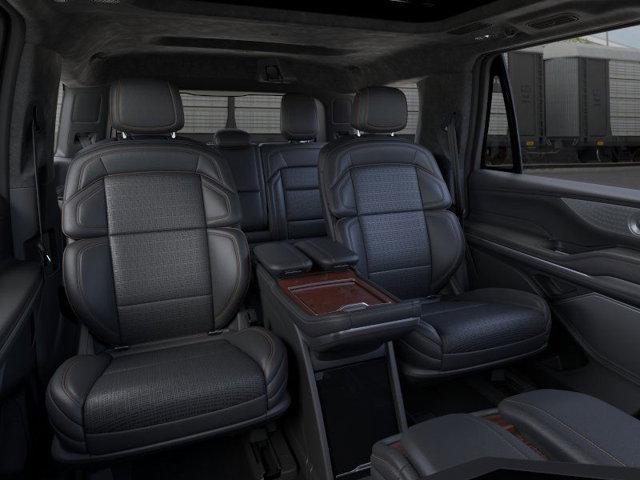 new 2025 Lincoln Navigator car, priced at $128,265