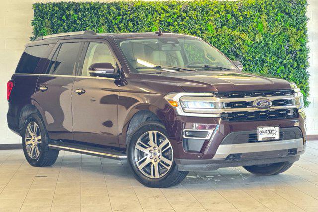 used 2023 Ford Expedition car, priced at $41,993