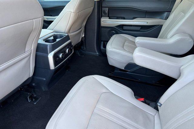 used 2023 Ford Expedition car, priced at $41,993