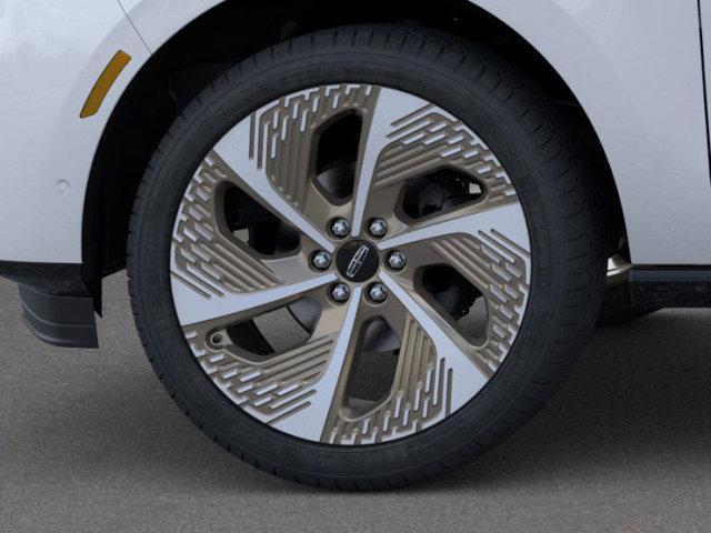 new 2025 Lincoln Navigator car, priced at $123,685