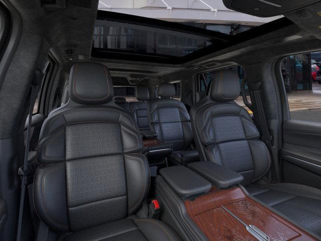 new 2025 Lincoln Navigator car, priced at $121,485