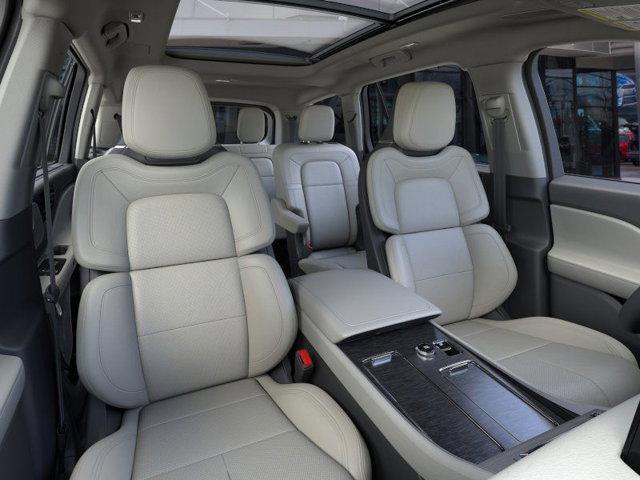 new 2025 Lincoln Aviator car, priced at $71,736
