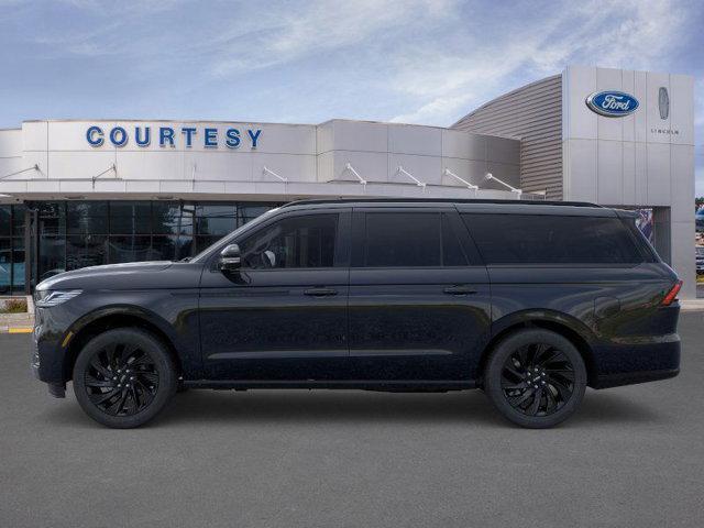 new 2025 Lincoln Navigator car, priced at $112,425