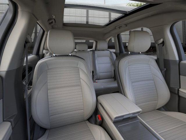 new 2025 Lincoln Nautilus car, priced at $62,280