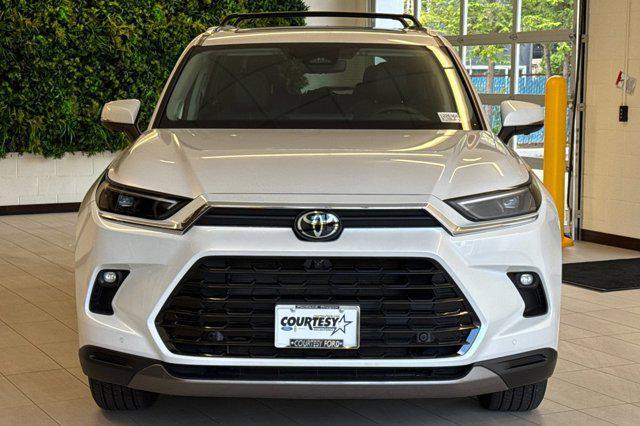 used 2024 Toyota Grand Highlander car, priced at $54,217