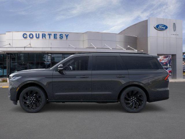 new 2025 Lincoln Navigator car, priced at $110,185