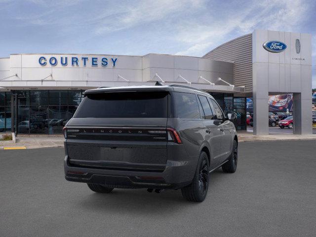 new 2025 Lincoln Navigator car, priced at $110,185