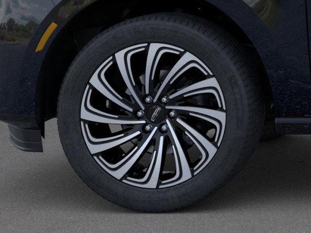 new 2025 Lincoln Navigator car, priced at $122,835