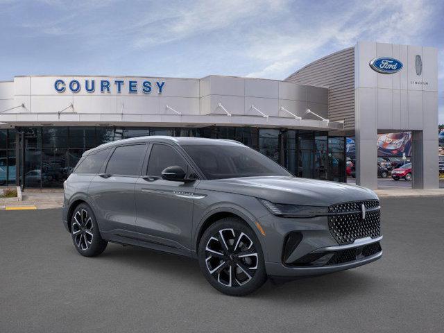 new 2025 Lincoln Nautilus car, priced at $64,600