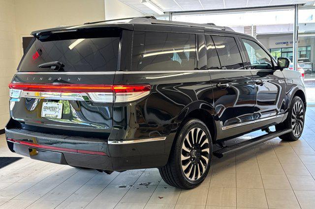 used 2022 Lincoln Navigator car