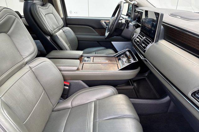 used 2022 Lincoln Navigator car