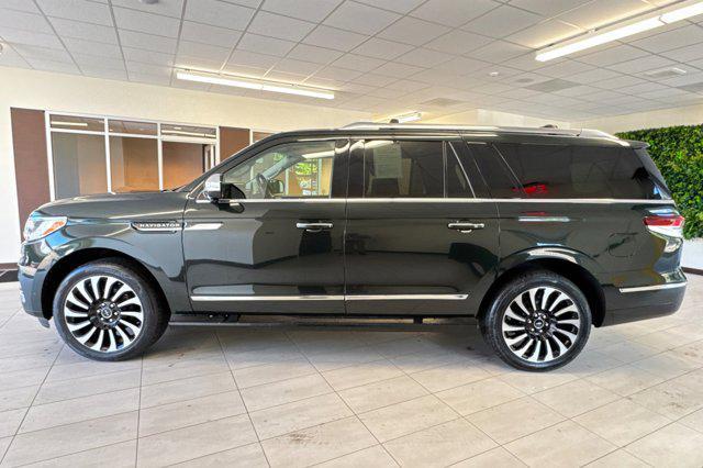 used 2022 Lincoln Navigator car