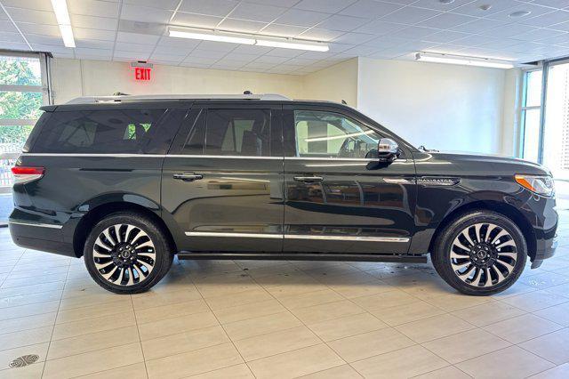 used 2022 Lincoln Navigator car
