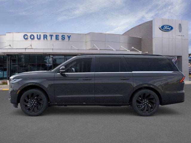 new 2025 Lincoln Navigator car, priced at $108,975