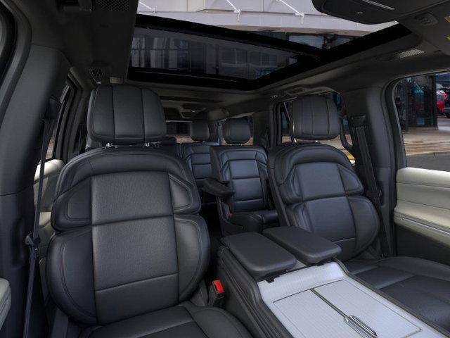 new 2025 Lincoln Navigator car, priced at $108,975