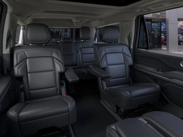 new 2025 Lincoln Navigator car, priced at $105,825