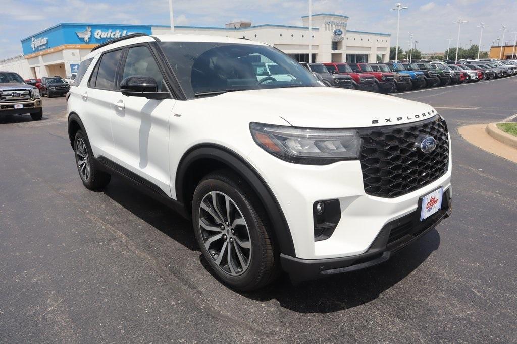 new 2025 Ford Explorer car, priced at $45,382