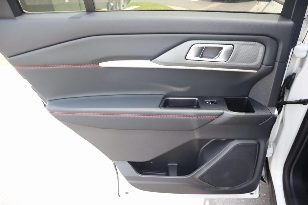 new 2025 Ford Explorer car, priced at $45,382