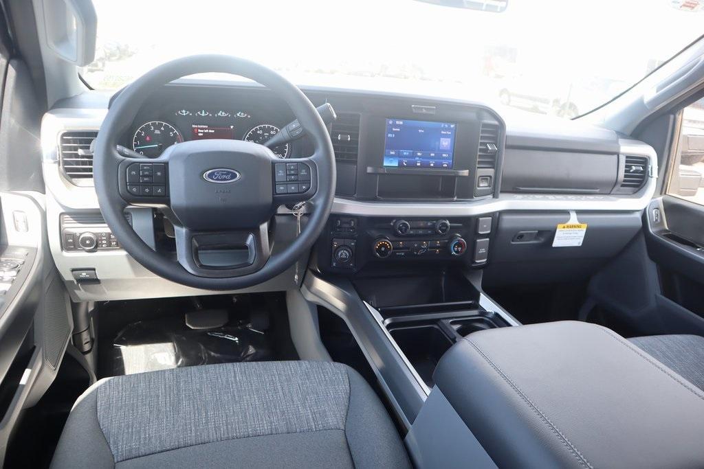 new 2025 Ford F-250 car, priced at $59,359