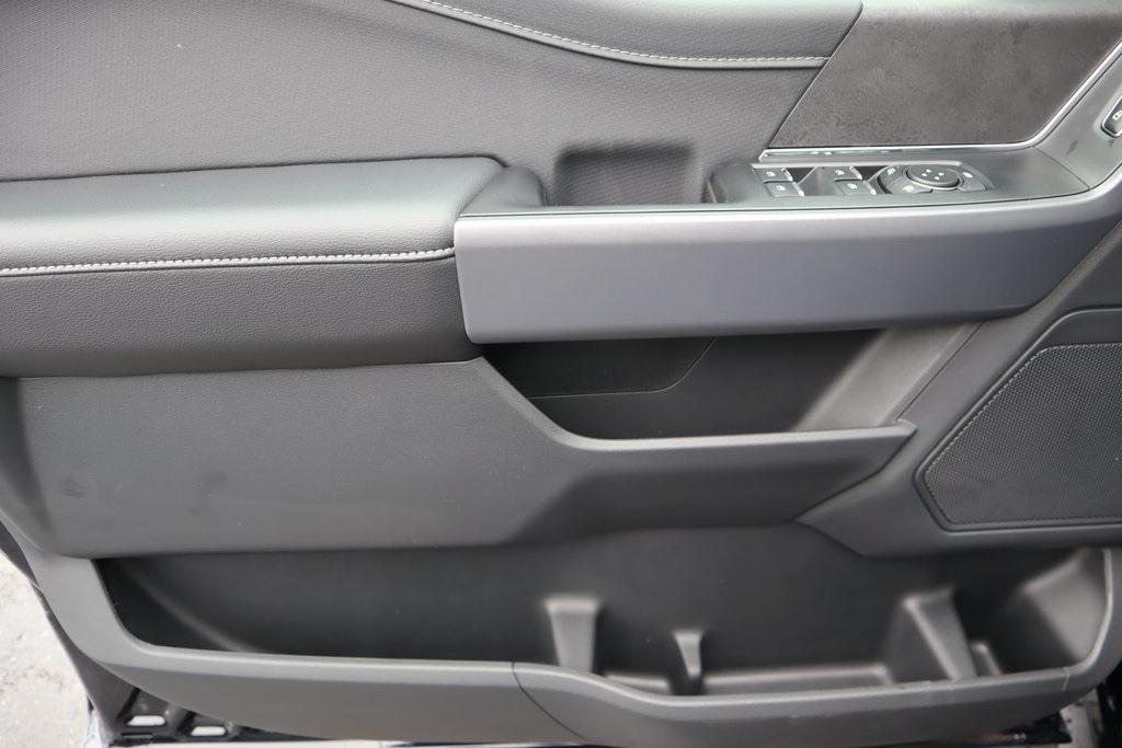 new 2025 Ford F-150 car, priced at $50,674