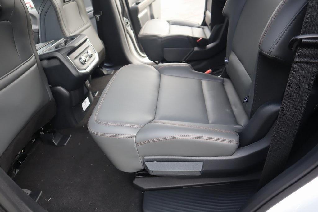 new 2025 Ford Expedition car, priced at $69,325