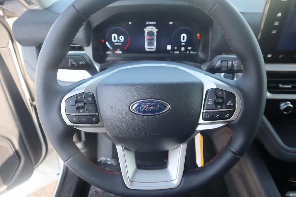new 2025 Ford Explorer car, priced at $46,154