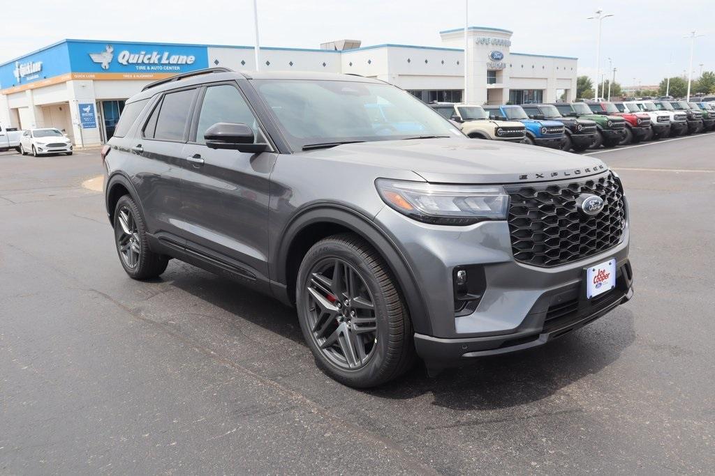 new 2025 Ford Explorer car, priced at $61,331
