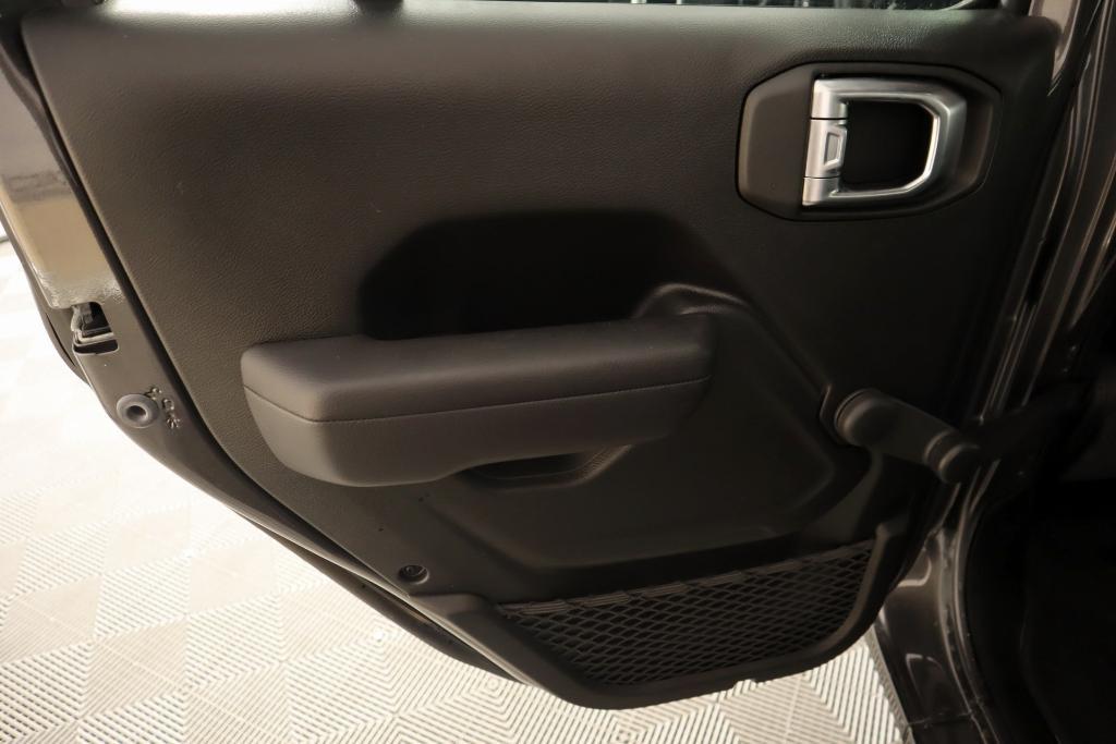 used 2024 Jeep Gladiator car, priced at $34,897