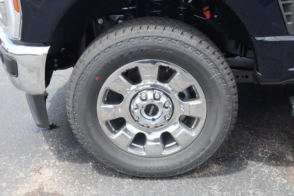new 2025 Ford F-250 car, priced at $75,378
