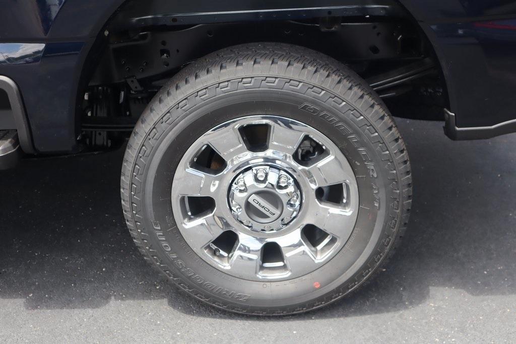 new 2025 Ford F-250 car, priced at $75,378
