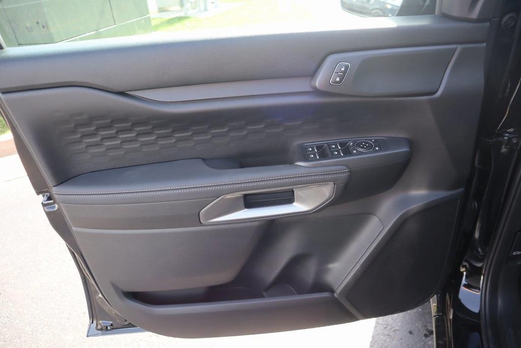 new 2025 Ford Ranger car, priced at $40,995