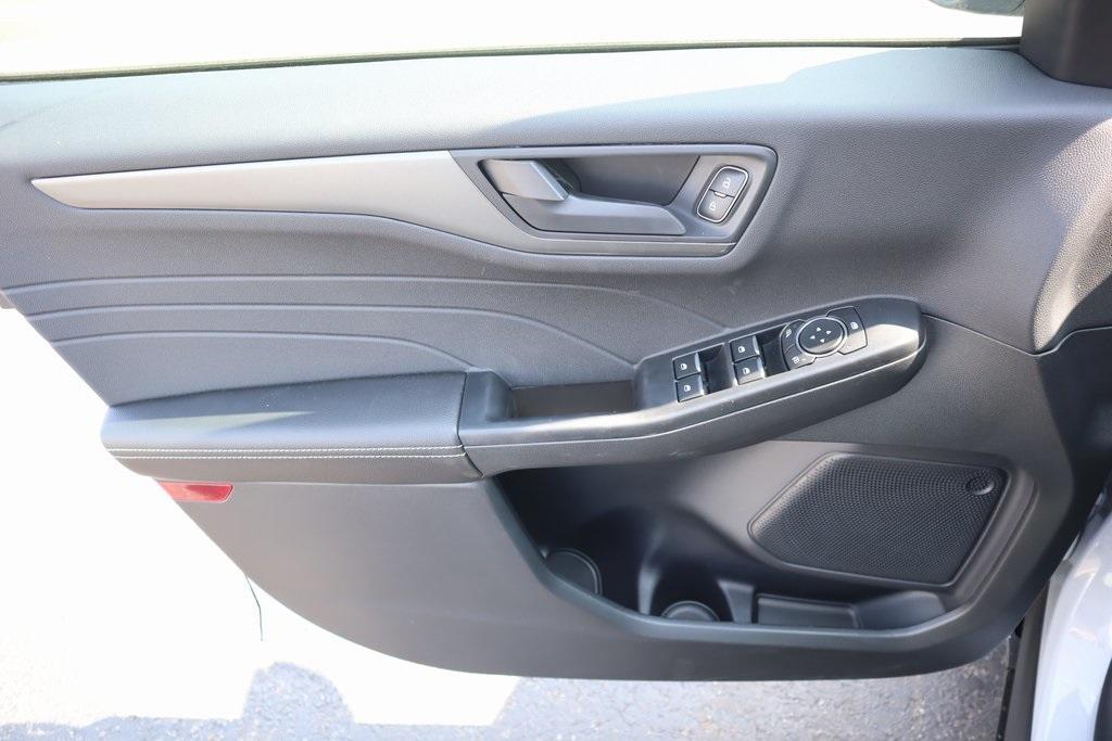 new 2025 Ford Escape car, priced at $26,064
