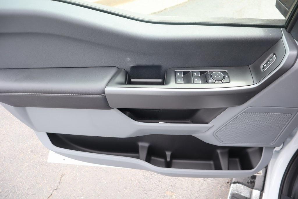 new 2025 Ford F-250 car, priced at $63,615
