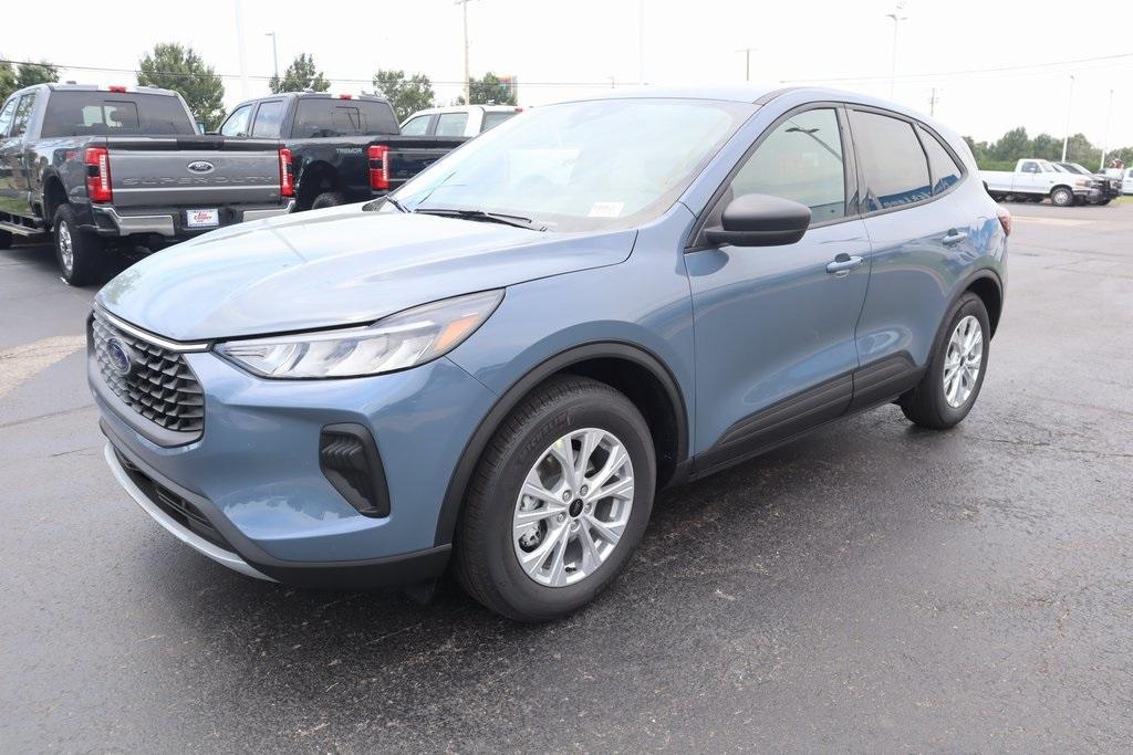 new 2025 Ford Escape car, priced at $25,314