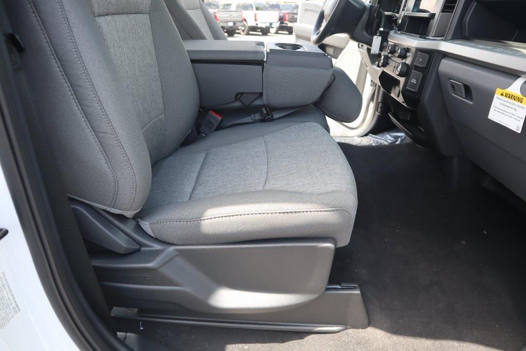 new 2025 Ford F-250 car, priced at $66,881
