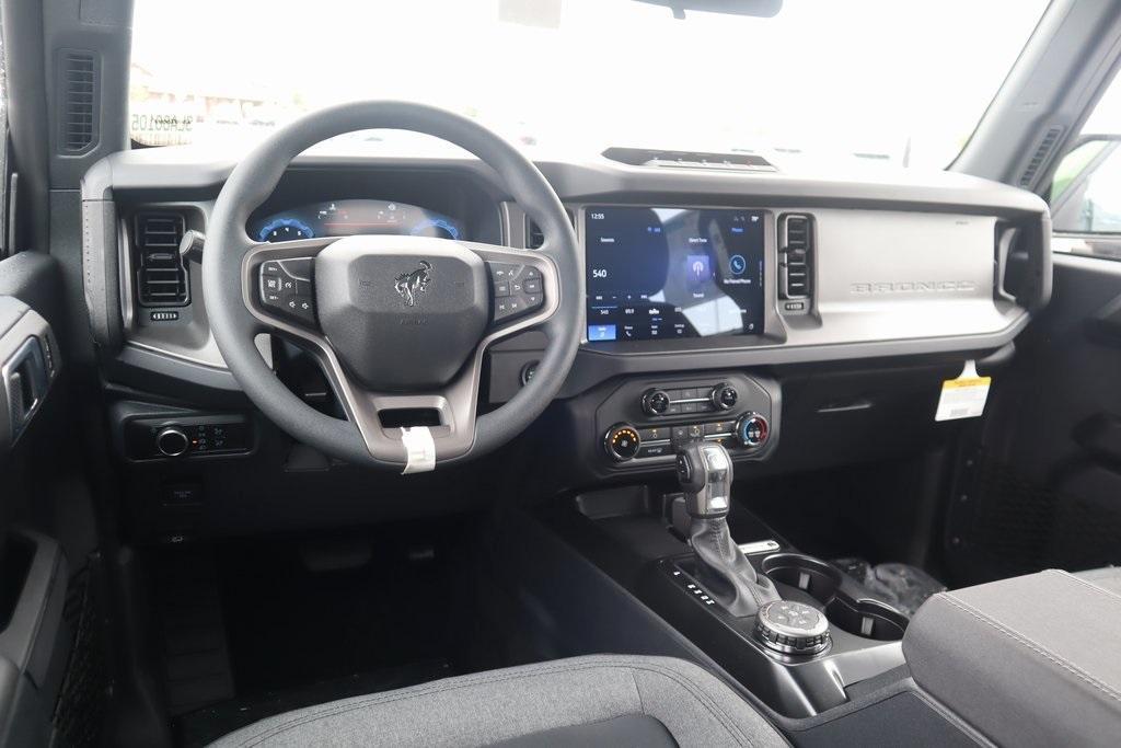 new 2025 Ford Bronco car, priced at $46,231