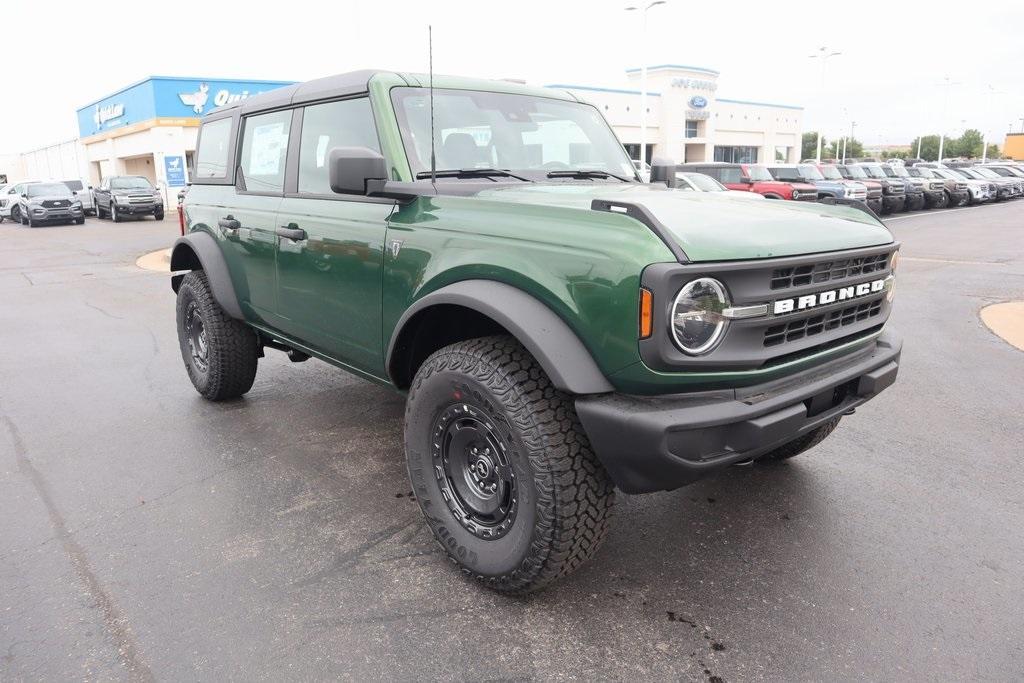 new 2025 Ford Bronco car, priced at $47,266