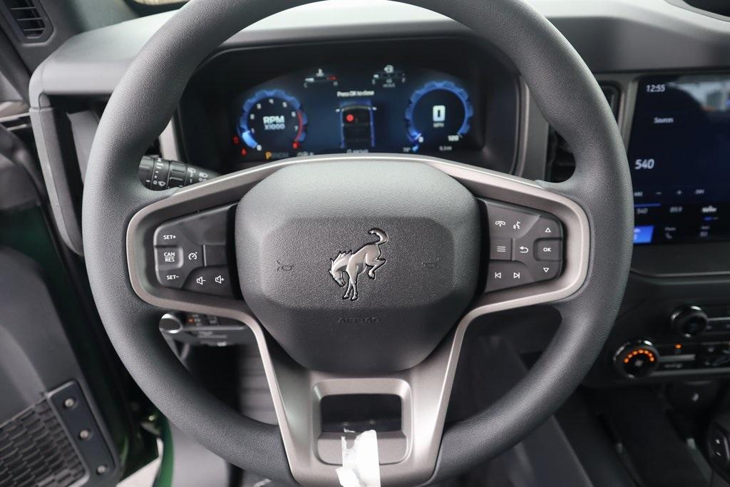 new 2025 Ford Bronco car, priced at $46,231