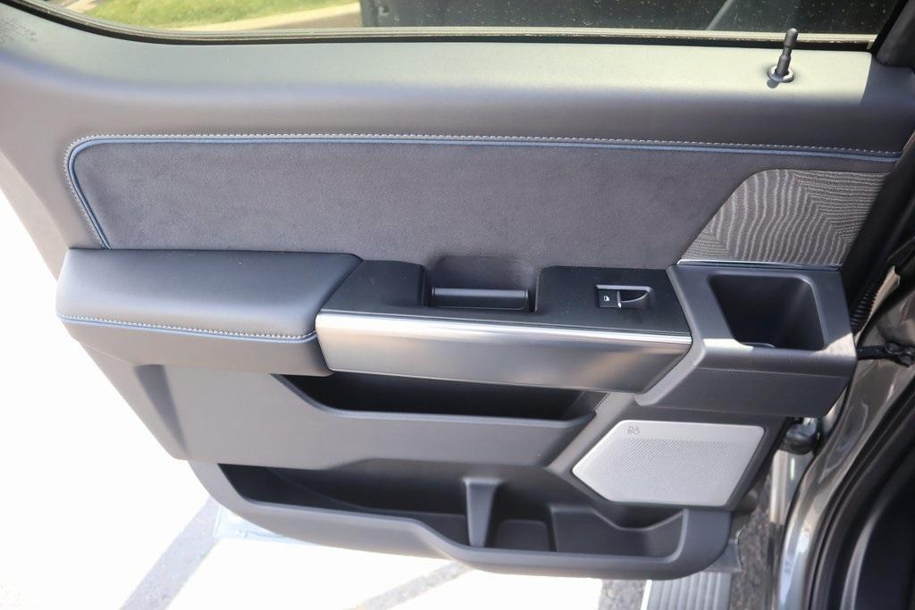 new 2025 Ford F-250 car, priced at $86,912
