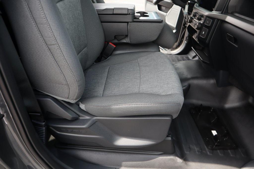 new 2025 Ford F-150 car, priced at $44,288