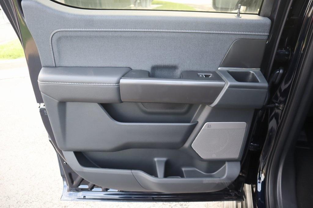 new 2025 Ford F-150 car, priced at $61,735