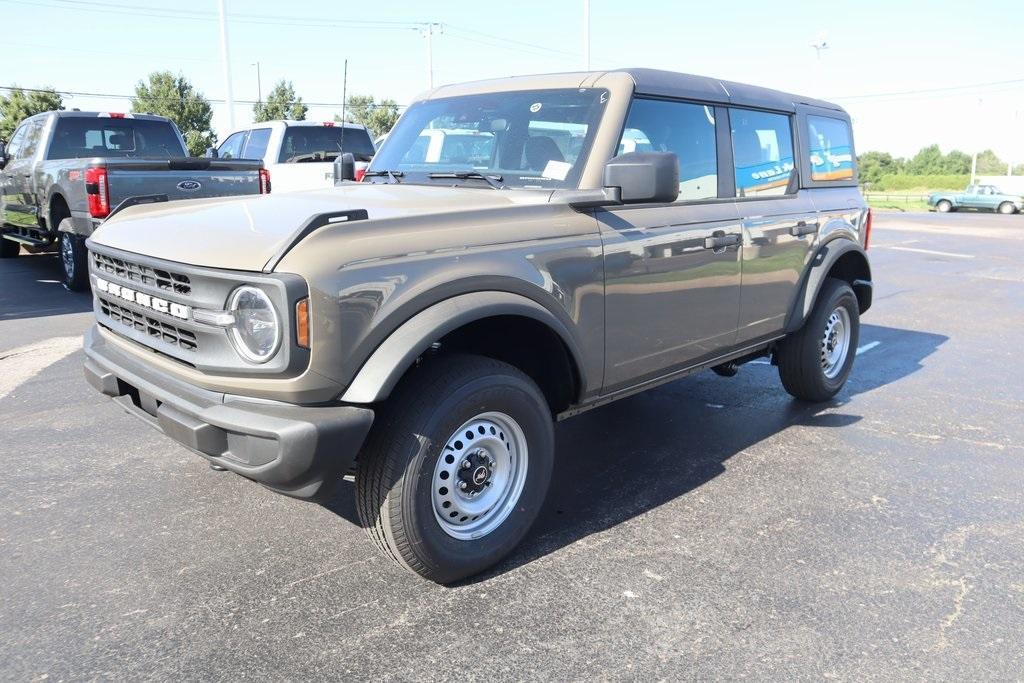 new 2025 Ford Bronco car, priced at $39,606
