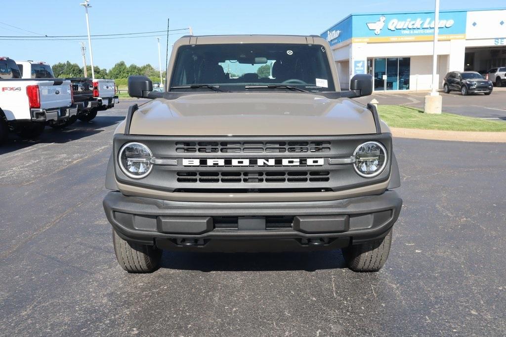 new 2025 Ford Bronco car, priced at $39,606