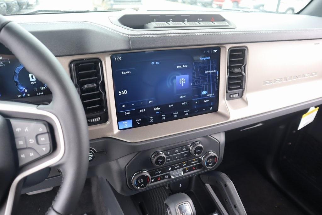new 2025 Ford Bronco car, priced at $61,332
