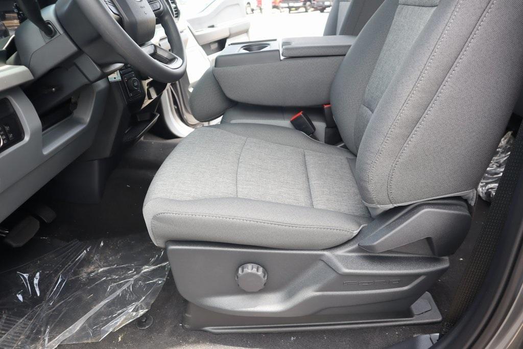 new 2025 Ford F-250 car, priced at $66,881