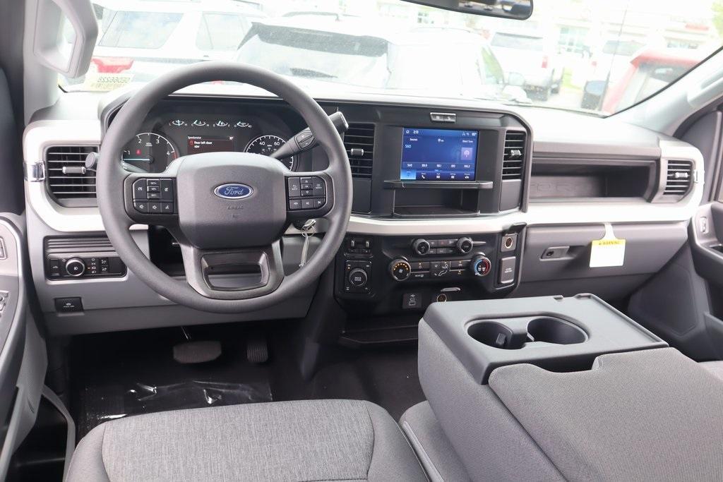 new 2025 Ford F-250 car, priced at $66,966